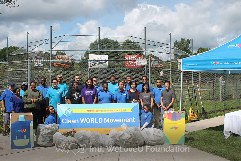 WeLoveU group shot at Comfort Tyler Park