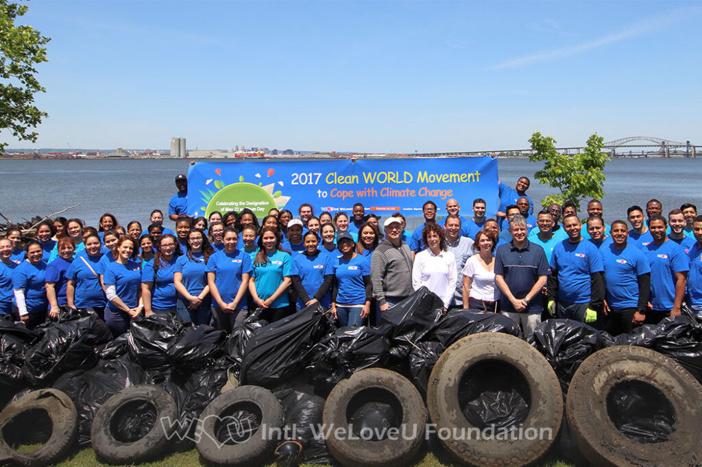 Bayonne Mayor and Council with WeLoveU volunteers in Bayonne, NJ