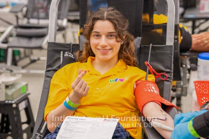 WeLoveU volunteer donating blood (1)