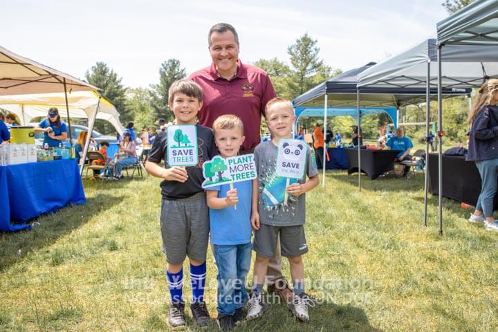 Hillsborough Deputy Mayor with his three kids